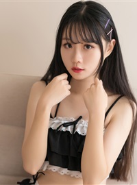 Rabbit playing with black split swimsuit(32)